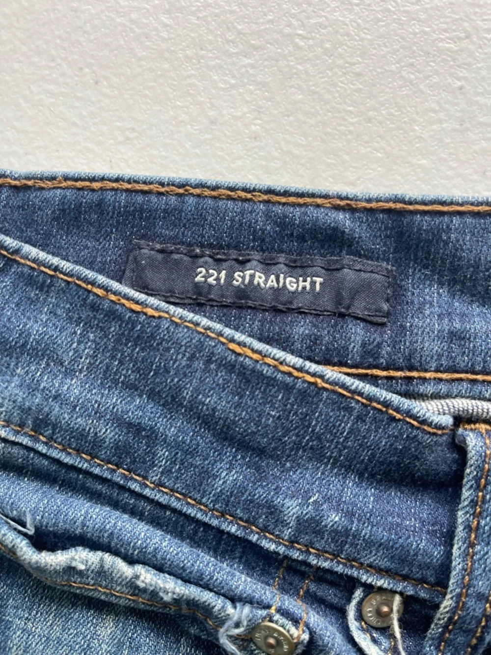 Lucky Brand 221 Slim Straight Jeans Men’s 34x30 Medium Wash Denim